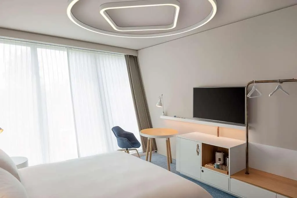 Hyatt Place Zurich Airport The Circle Kloten 0*,